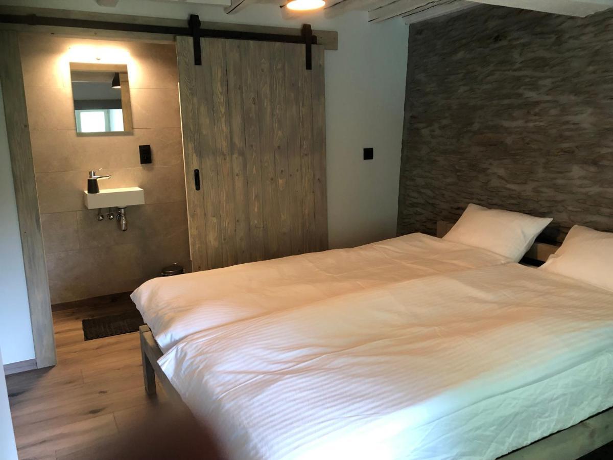 B&B Le Nid D'Hirondelle Houffalize Eksteriør billede